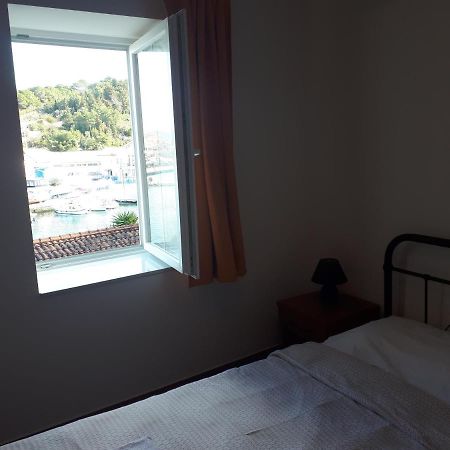 Guest House Provista Veli Iž Εξωτερικό φωτογραφία